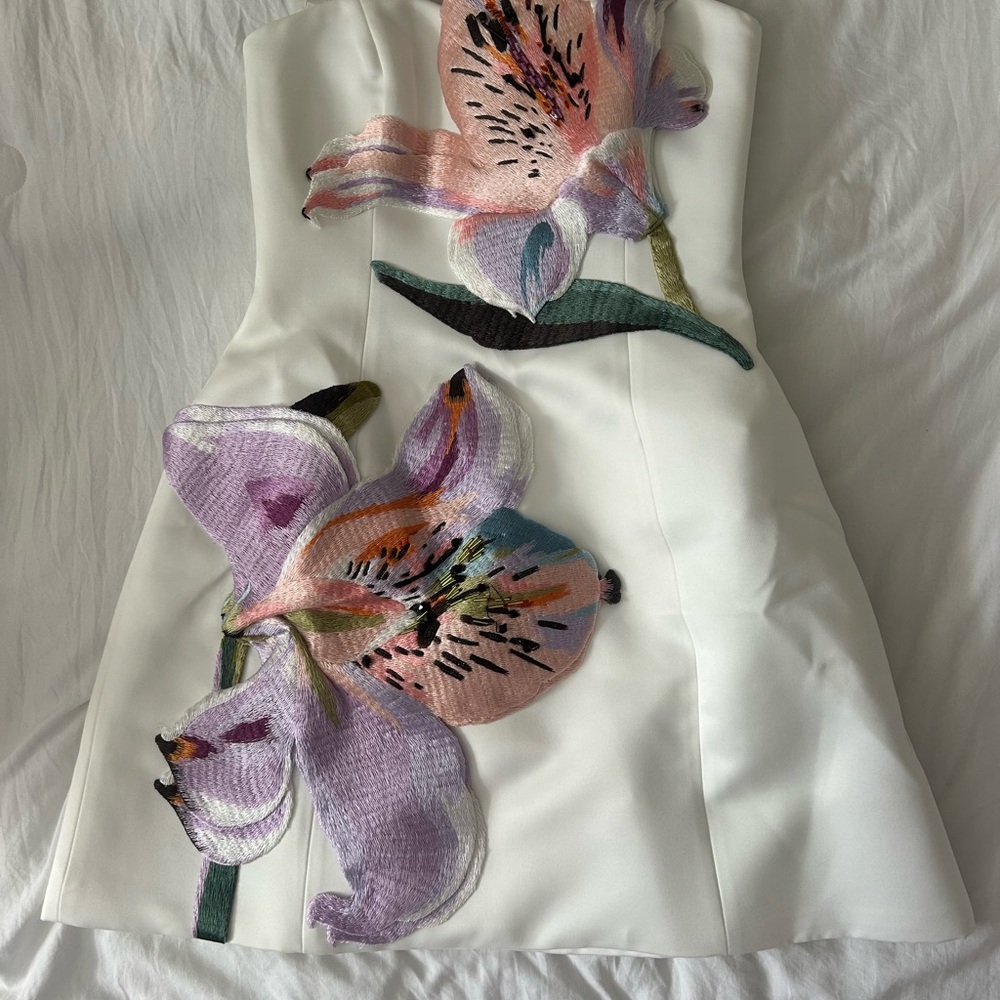 Elegant Strapless Floral Dress